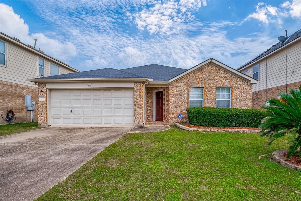 4510 Regal Dr in Baytown, TX - Building Photo