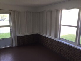 401 Argyle St in Waterloo, IA - Building Photo