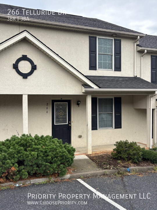 266 Telluride Drive in Broadway, VA - Building Photo