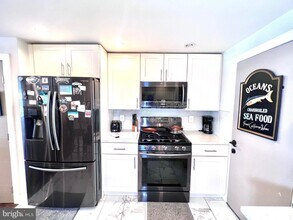 2830 Castor Ave in Philadelphia, PA - Building Photo - Building Photo