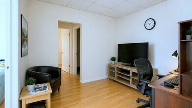 61 Broadway, Unit 1 in Paterson, NJ - Building Photo - Building Photo