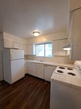 132 W Dayton Ave in Fresno, CA - Building Photo - Building Photo