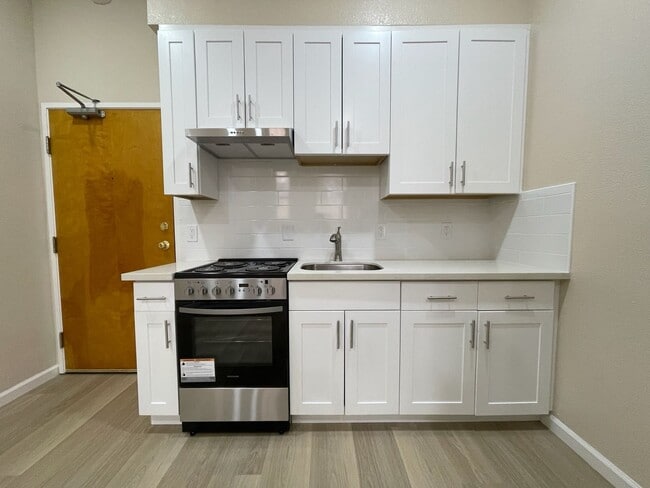 1010 Grant Ave in San Francisco, CA - Building Photo - Building Photo