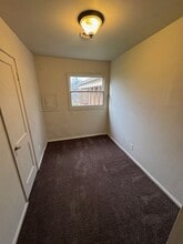 4939 Mt Vernon Park Dr in Fort Wayne, IN - Building Photo - Building Photo