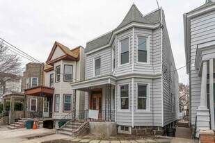 126 75th St, Unit 1 in North Bergen, NJ - Building Photo