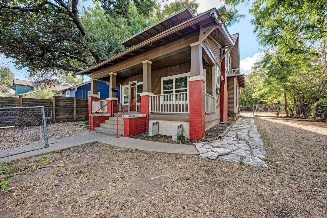 2911 Rio Grande - in Austin, TX - Building Photo