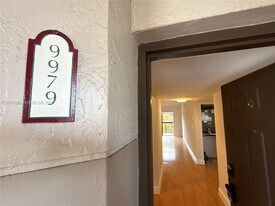 9979 Nob Hill Ln in Sunrise, FL - Building Photo