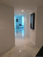 55 SE 6th St-Unit -2101 in Miami, FL - Building Photo - Building Photo