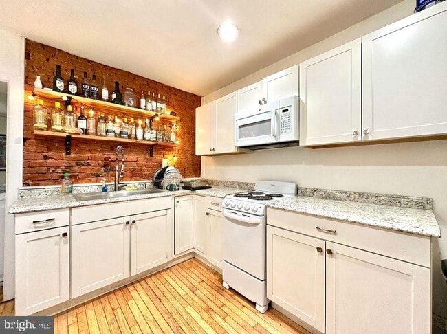 property at 1710 N Bouvier St