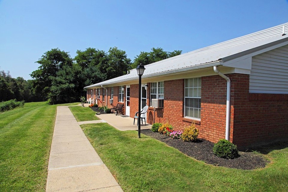 Somerset Senior Apartments in Somerset, OH - Building Photo