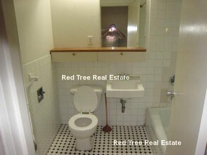 150 Kenrick St-Unit -23 in Boston, MA - Building Photo - Building Photo