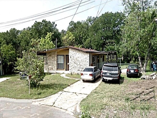 property at 1402 N Redondo Dr