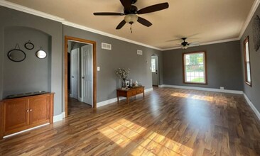 218 S 4th St in Le Sueur, MN - Building Photo - Building Photo