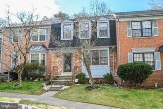3964 Burning Bush Ct in Fairfax, VA - Building Photo - Building Photo