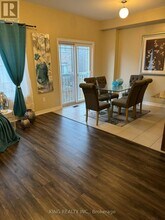 8 Waterstone Way in Whitby, ON - Building Photo - Building Photo