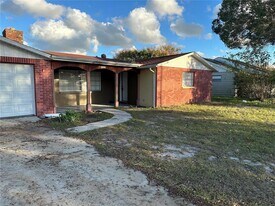 4950 Fleetwood St in New Port Richey, FL - Building Photo