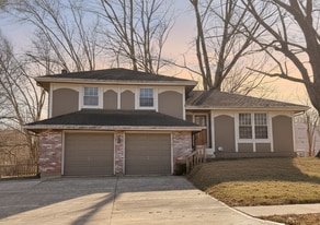 1211 SE 4th Terrace in Lee's Summit, MO - Building Photo