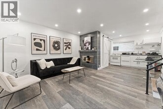 432 Cabana Road W in Windsor, ON - Building Photo - Building Photo