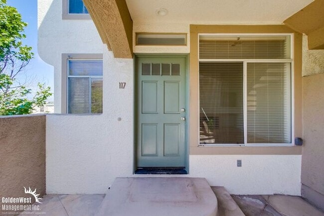 12634 Carmel Country Rd in San Diego, CA - Building Photo - Building Photo