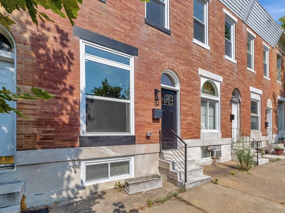 134 N Linwood Ave in Baltimore, MD - Building Photo