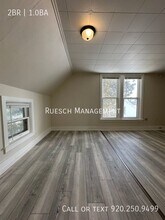 1510 24th St, Unit Upper in Two Rivers, WI - Building Photo - Building Photo