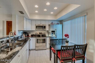 9450 N 94th Pl in Scottsdale, AZ - Building Photo