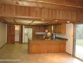 1145 Horizon Ct in Merritt Island, FL - Foto de edificio - Building Photo