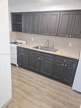 4144 El Mar Dr-Unit -9 in Lauderdale-by-the-Sea, FL - Building Photo - Building Photo