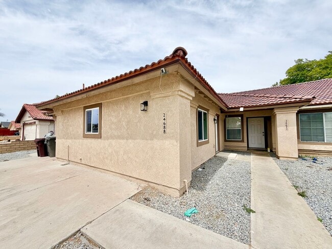 24688 Rugby Ln in Moreno Valley, CA - Building Photo - Building Photo