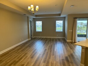 921 Fern Leaf Run in Bradenton, FL - Building Photo - Building Photo