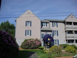 173 Eastern Ave in Manchester, NH - Building Photo - Building Photo