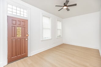 1827 S Ruble St, Unit 1F in Chicago, IL - Building Photo - Building Photo