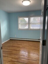 14 Pine Acres Blvd in Deer Park, NY - Foto de edificio - Building Photo