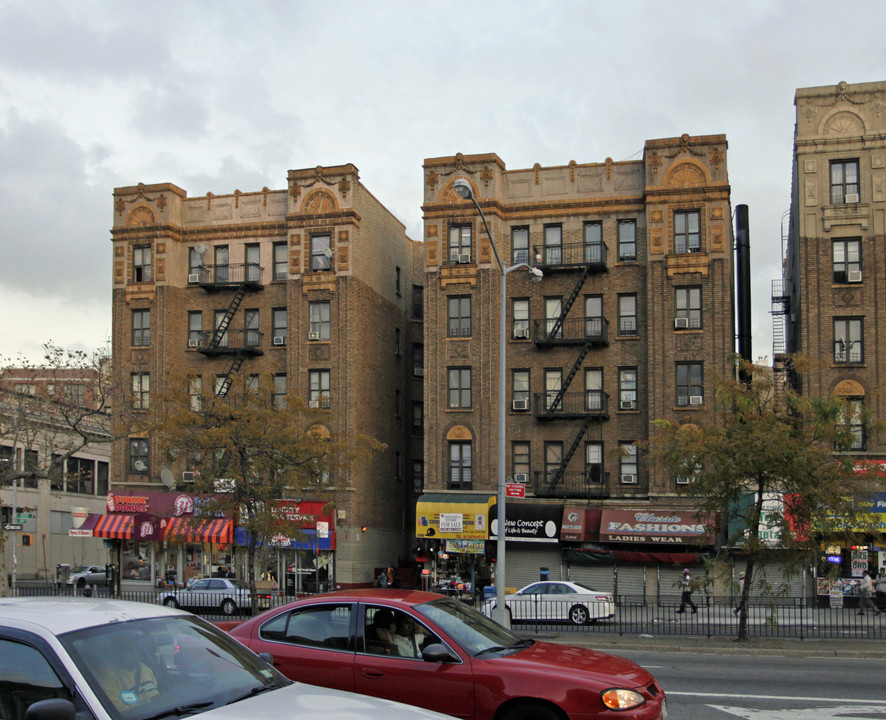 2366 Grand Concourse in Bronx, NY - Building Photo