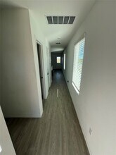 520 Commander Abbott Dr in Jarrell, TX - Building Photo - Building Photo