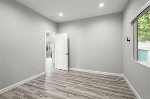 8227 Ben Ave in Los Angeles, CA - Building Photo