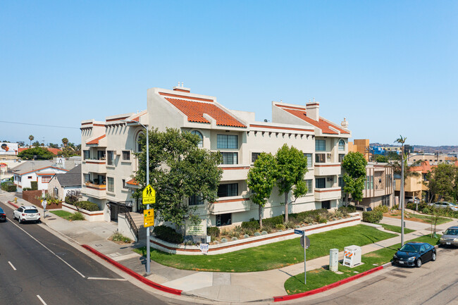 Lido Apartments - 3500 Mentone Ave