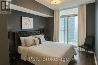 103 The Queensway in Toronto, ON - Building Photo - Building Photo