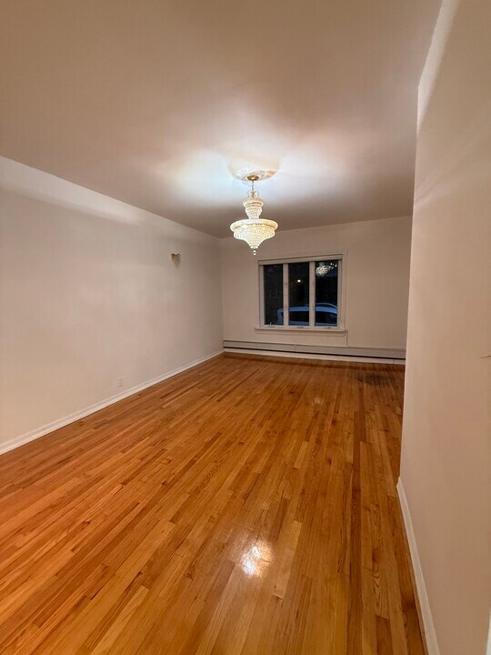529 80th St, Unit 1 in Brooklyn, NY - Building Photo