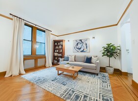 METROPOLITAN AVENUE in Brooklyn, NY - Building Photo