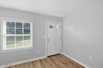 324 Court St in Raymond, MS - Building Photo - Building Photo