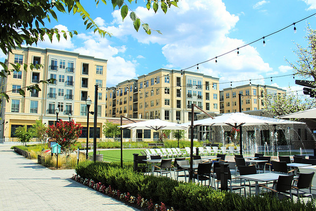 Spectrum Majestic in Gaithersburg, MD - Foto de edificio - Building Photo