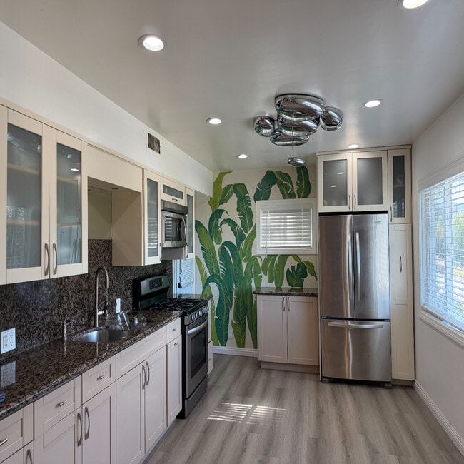 property at 11068 Plainview Ave