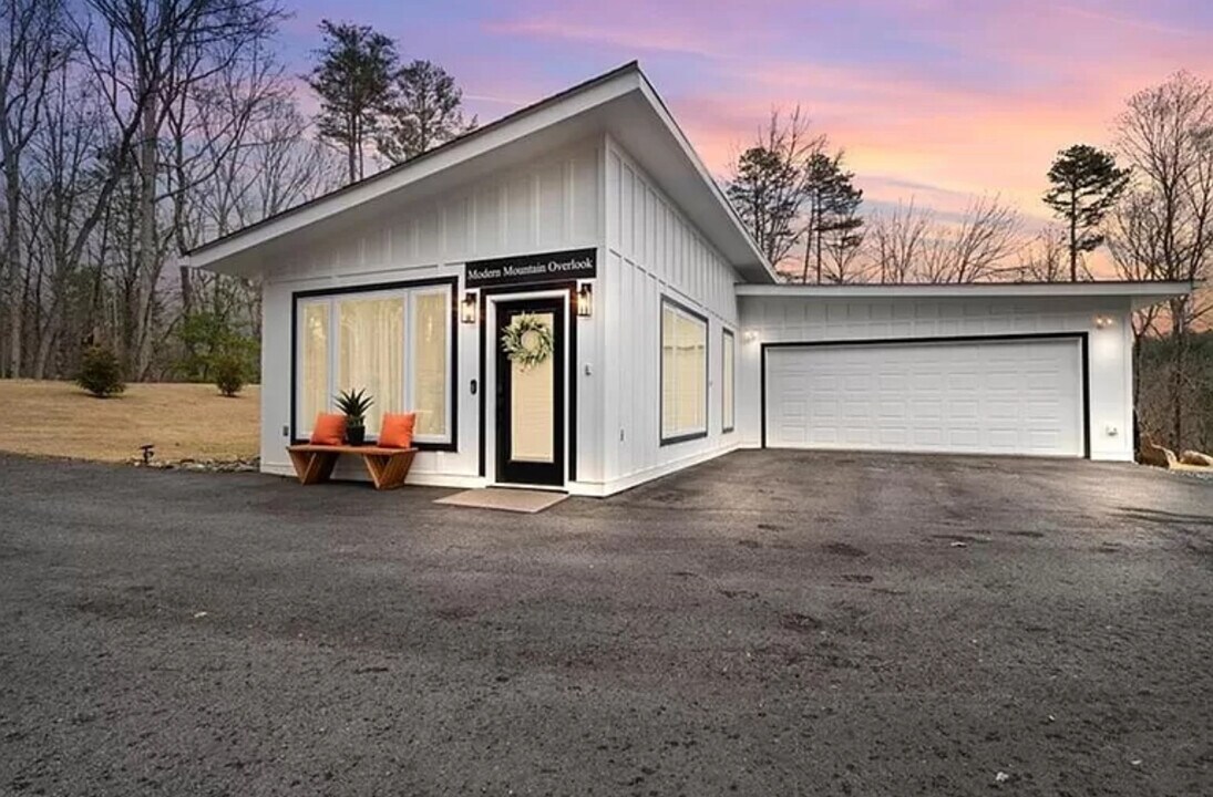 22 Deer Path in Dahlonega, GA - Building Photo