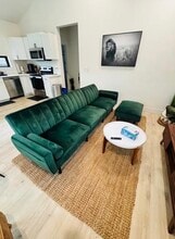 717 Loma St in Redding, CA - Building Photo - Building Photo