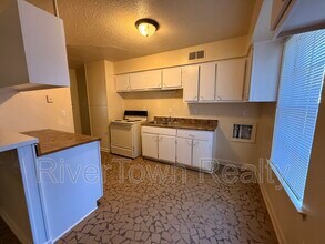 5176 Sea Shore Rd in Memphis, TN - Building Photo - Building Photo