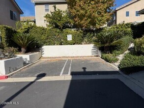 5502 Salerno Dr in Westlake Village, CA - Building Photo - Building Photo