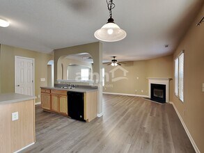 37 Valleyfield Dr in Clayton, NC - Foto de edificio - Building Photo