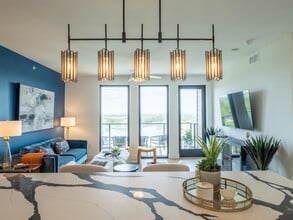 1701 Simond Ave in Austin, TX - Building Photo - Building Photo