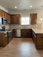 1093 Grindstone Rd in Weatherford, TX - Building Photo - Building Photo